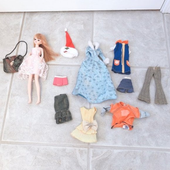 Rare Vintage Korean DOLL AND DOLL CLOTHES - Picture 3 of 8